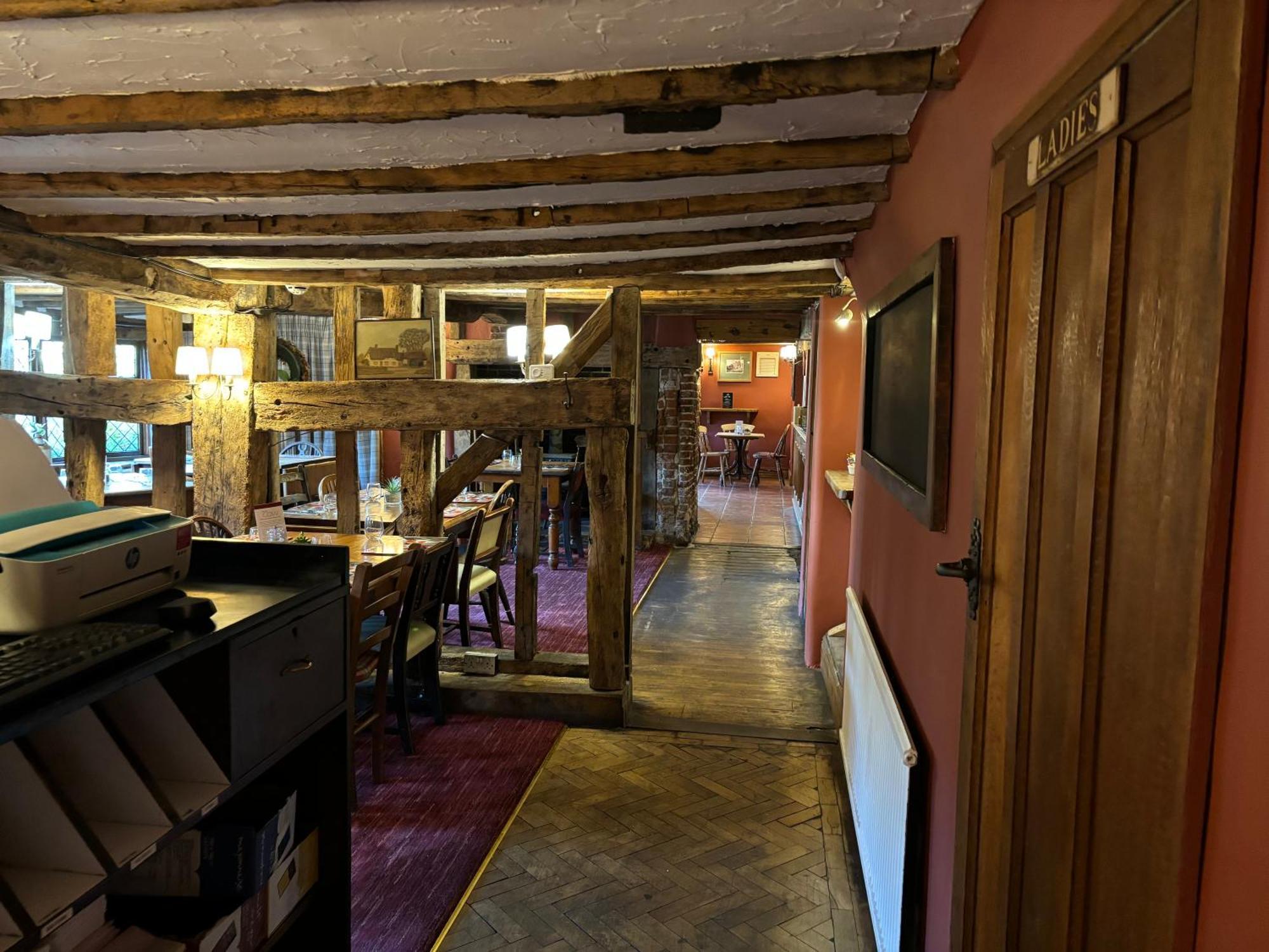The Red Cow Hotel Heydon  Ngoại thất bức ảnh